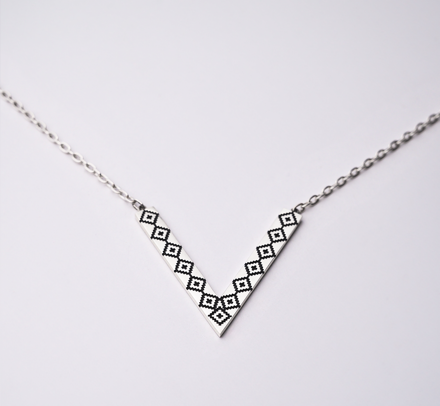ELIXIR NECKLACE WITH CHAIN