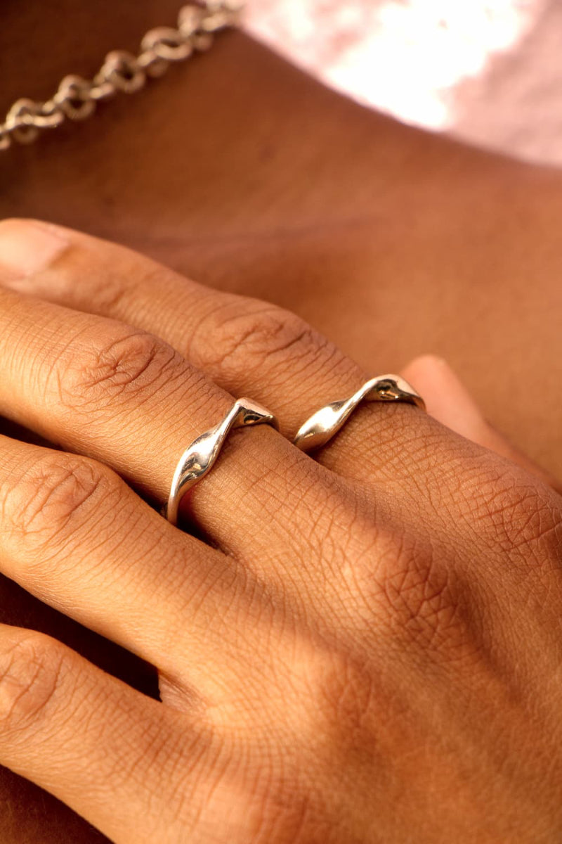 Wave Band Ring
