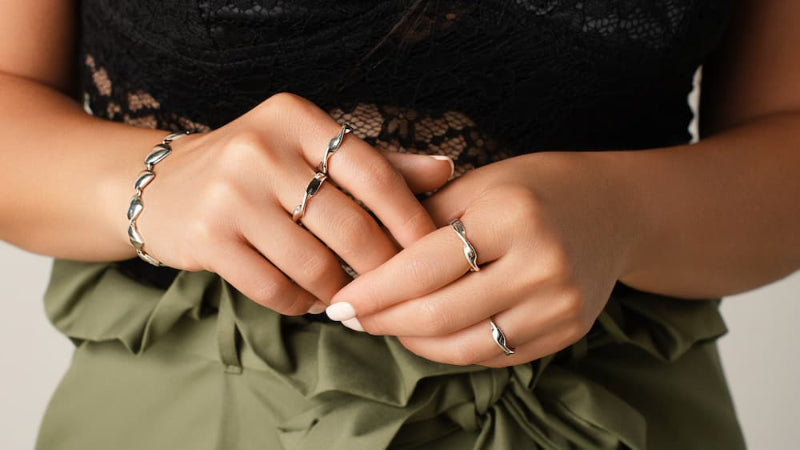 Wave Band Ring