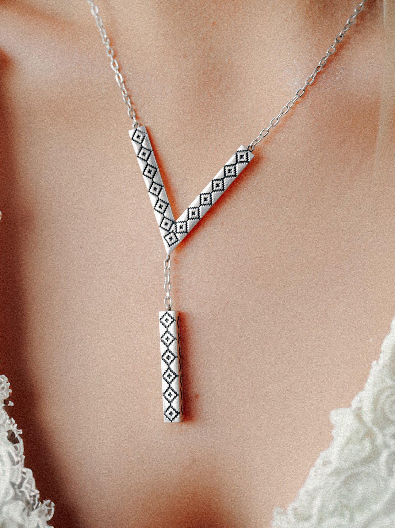 ELIXIR NECKLACE WITH PENDANT